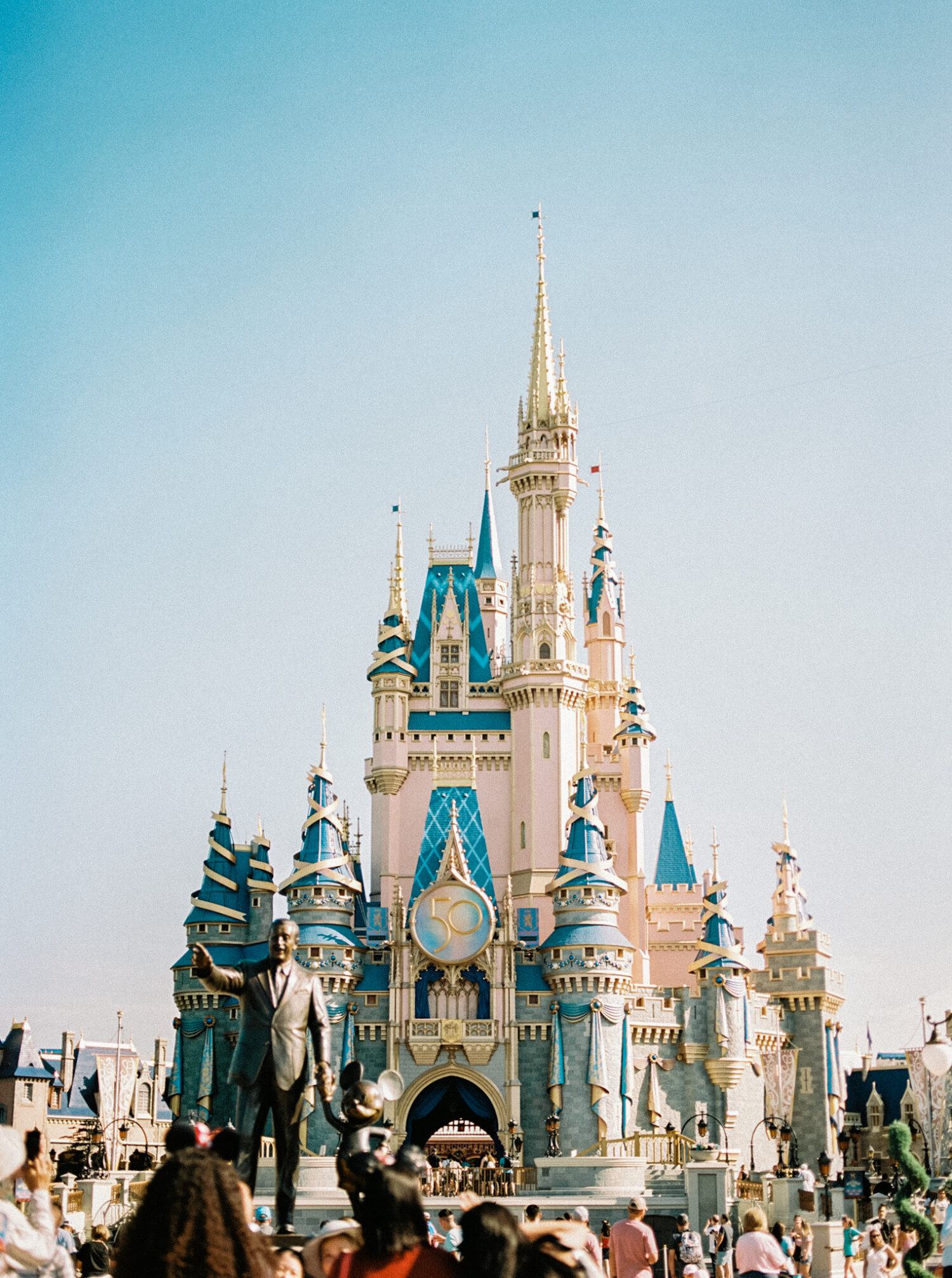 cinderella's castle at disney world